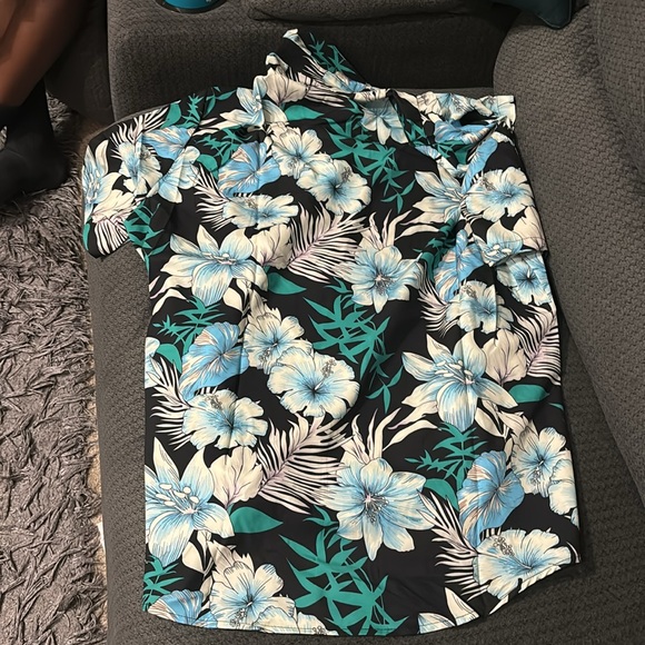 Men's Casual Summer Outfit from Shein. - Picture 2 of 7